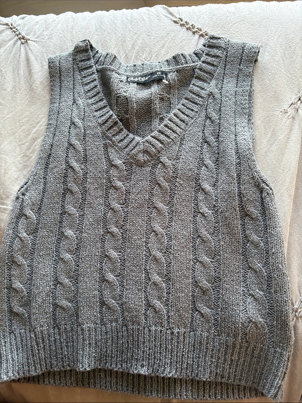 Aster Cable Knit V-Neck Sweater Vest in Gray
